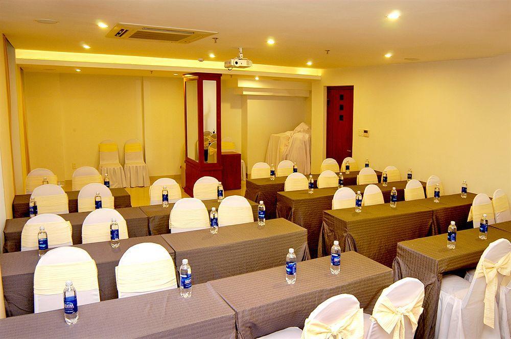 Nam Hung Hotel Nha Trang Esterno foto