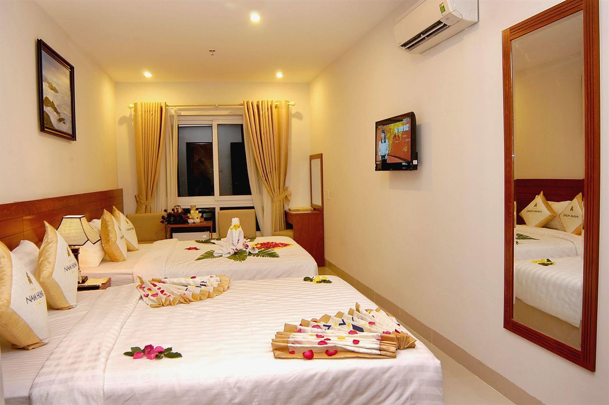 Nam Hung Hotel Nha Trang Esterno foto
