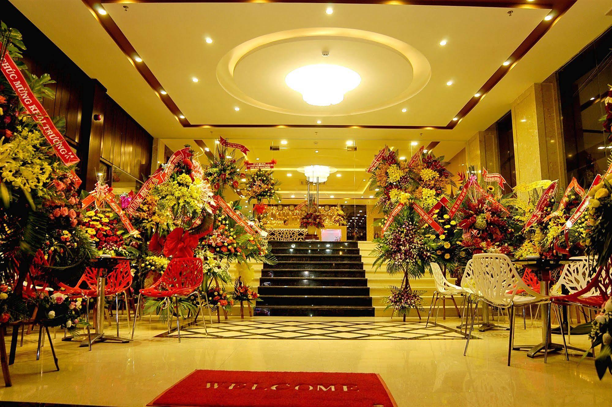Nam Hung Hotel Nha Trang Esterno foto