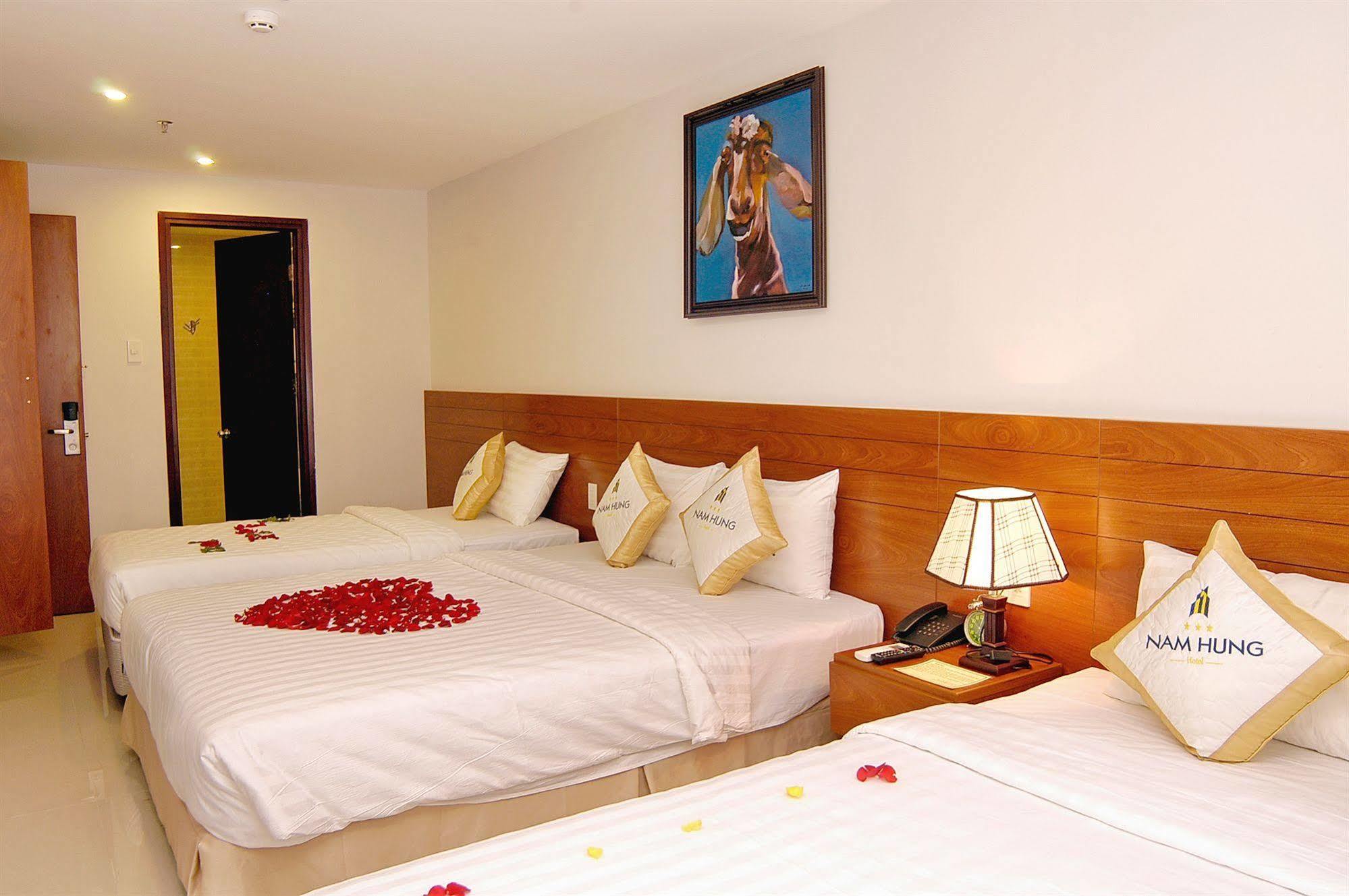 Nam Hung Hotel Nha Trang Esterno foto