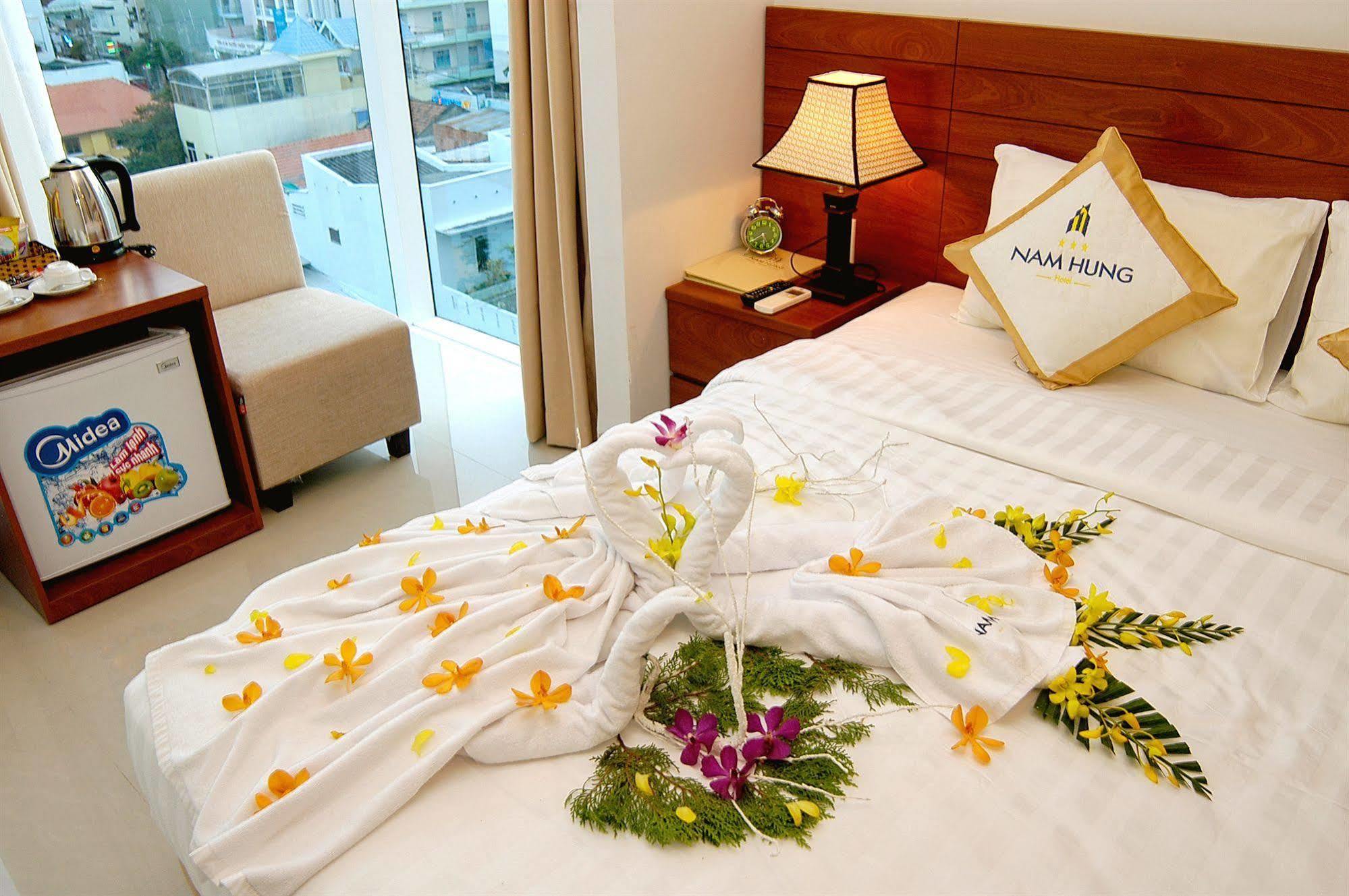 Nam Hung Hotel Nha Trang Esterno foto